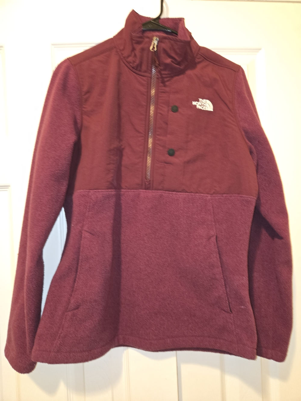The North Face Women's Plum Half-Zip Fleece Pullover